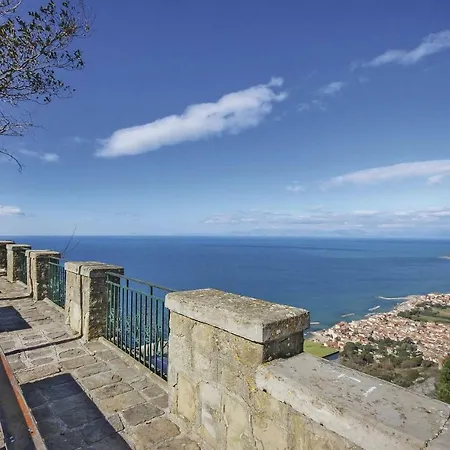 Il Glicine Apartment Castellabate